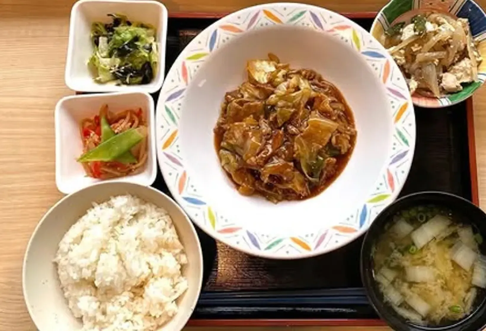 心と体を育む、笑顔あふれる食卓を。